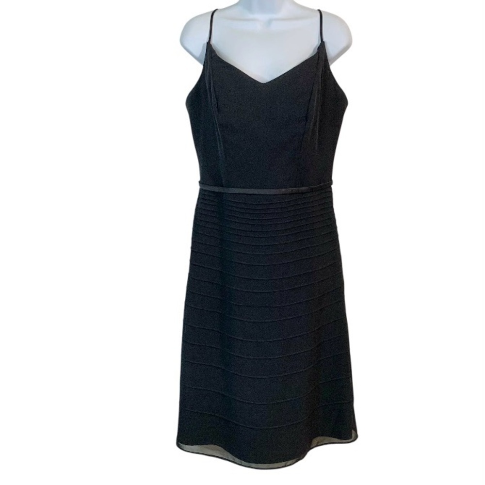 B2  Black Pleated Skirt Cocktail Dress Sz 12